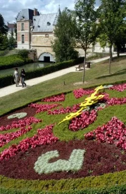 Chalons Horloge Florale